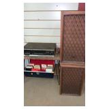 8 Track Player & Speakers & Stand Powers on- w/8