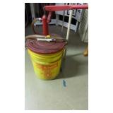 Shell Bucket w/pump