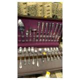 Silverware Set w/box