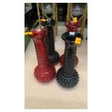 4 vases