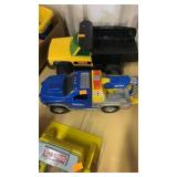 2 tonka trucks