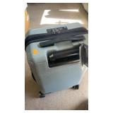 Luggage (no key or combo?)