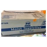 Moist Towelettes 1000 pcs