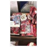 Box of asstd candies & valentines