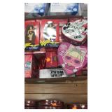Box of asstd candies & valentines
