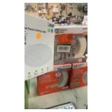 3 recessed LED lights & 1 ceiling light