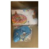 2 pool floats