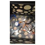 5 clamps & tire gauge