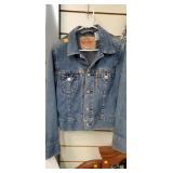 Levi Strauss & Co Blue Jean Jacket Size M