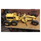 NY Lint Toys.  Road Grader. Metal.