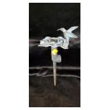 Sprinkler with hummingbird