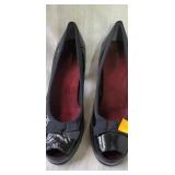 Ladies Aerosols  size 8