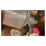 Outdoor Area Light w/bulb