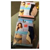 Hanes womens underware size 7/L