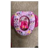Minnie potty seat