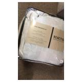 Reaction Kenneth Cole King comforter