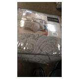 Madison Park 7 piece comforter queen
