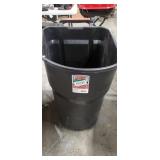 Rubbermaid trash can. No lid, no wheels