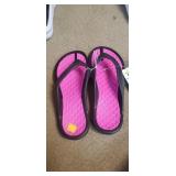 Womans flip flops  sz 7-8