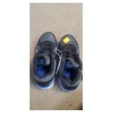 Boys tennis shoes  sz 12