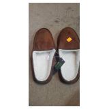 Mens slippers  sz 9