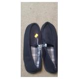 Mens slippers sz 9-10