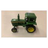 Vntg ERT John Deere Farm Toy Tractor 1/64th