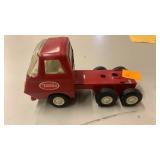 Vntg Tonka Red Semi