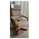 Padded Swivel Chair with Wheels