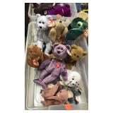 Lot of 11 TY Beanie Babies.