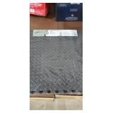 Pkg of interlocking foam mats