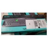 Logitech  MK 320 Keyboard