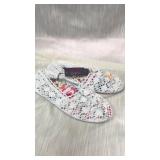 Ladies woven flats.  Size 9.