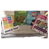 4 Coloring & activity books