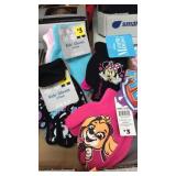 11 Kids gloves & mittens.