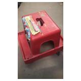 Skooter. Mechanics rolling seat. Cracked.