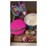 Slime & bouncy balls