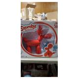 Squeakee the balloon dog