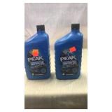 2-1qt bottles PEAK motor oil. 5W-30