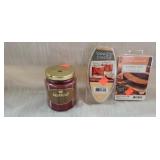 Strawberry &cream candles and 2 pkgs wax cubes