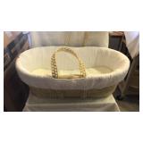 Tadpoles Baby Basket / Basinette 
30" x 18" x