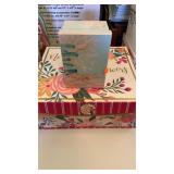 2 decorative boxes