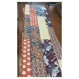 Quilt. Approx 104"  x 86"   2 shams.