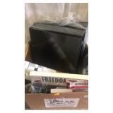Box lot. Misc items.