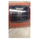 Full/ Queen microfiber Duvet Set.