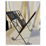 METAL FOLDING MAGAZINE RACK