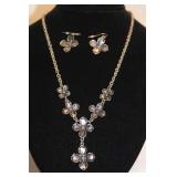 SILVERTONE DOGWOOD NECKLACE/EARRINGS