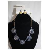 BLUE AND GOLD FILIGREE NECKLACE/EARRING SET