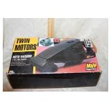 TWIN MOTORS AUTO VACUUM - 12 VOLT