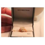 NEW DIRECTIONS HEART SHAPED RHINESTONE RING SZ 7 NEW DIRECTIONS HEART SHAPED RHINESTONE RING SZ 7